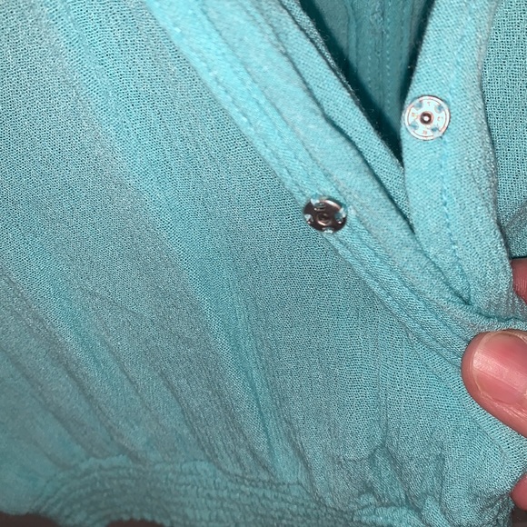 Aqua Bell Sleeve Crop Top - Picture 5 of 16